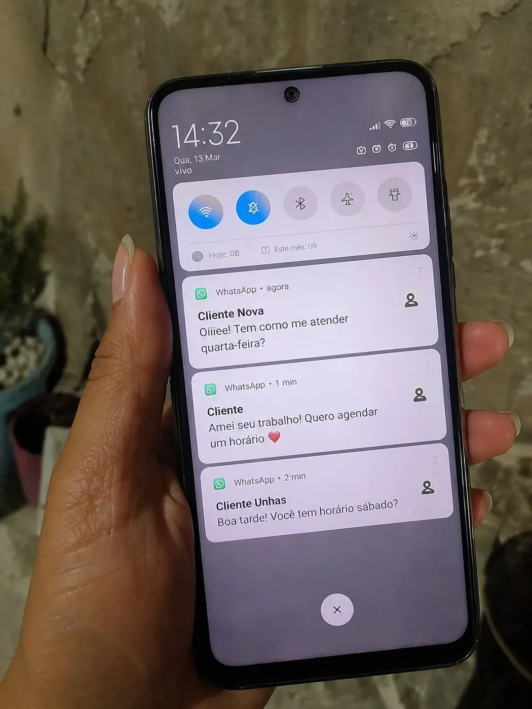 Notificação de cliente perguntando horário no WhatsApp
